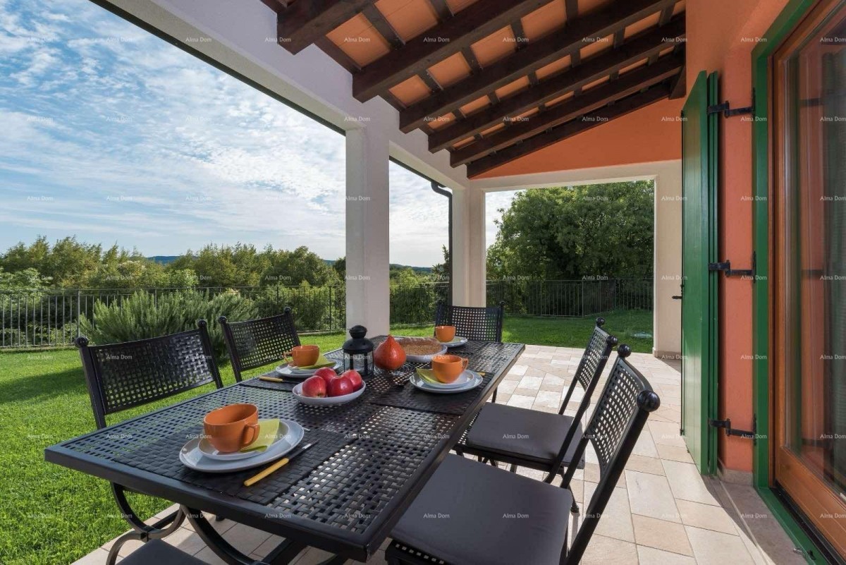 VILLA WITH TWO APARTMENTS AND A POOL, NEAR LABIN 2