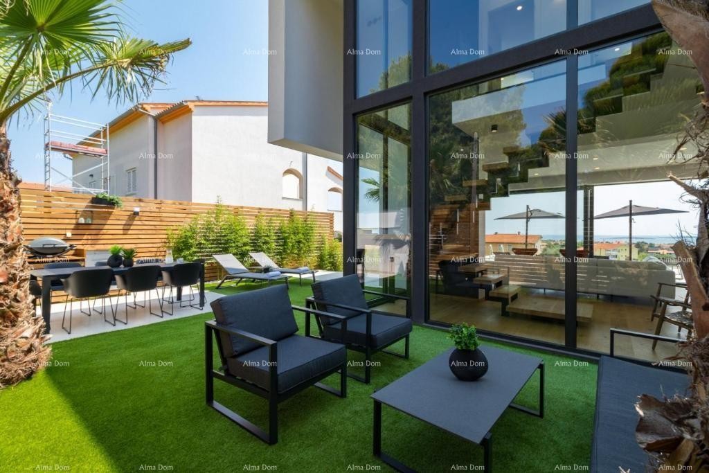 Современная вилла с панорамным видом на море в Медулине! 11