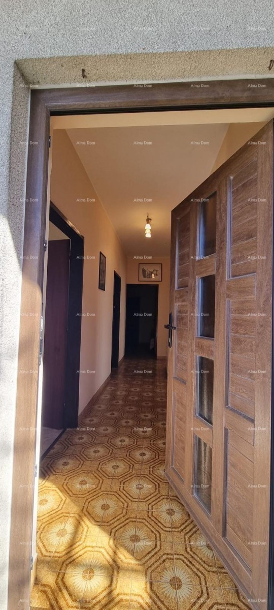 House in the center of Marčane with 2 apartments, a cellar, and a workshop 2
