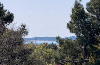 MEDULIN!  Apartman na drugom katu s parkirnim mjestom.