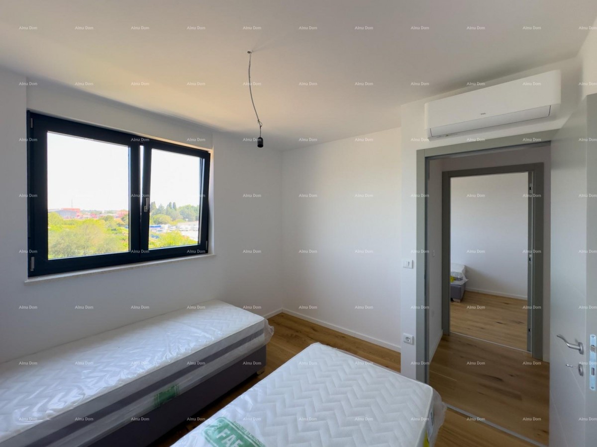 Spacious apartment in Pula with three bedrooms and modern amenities near the city center 29