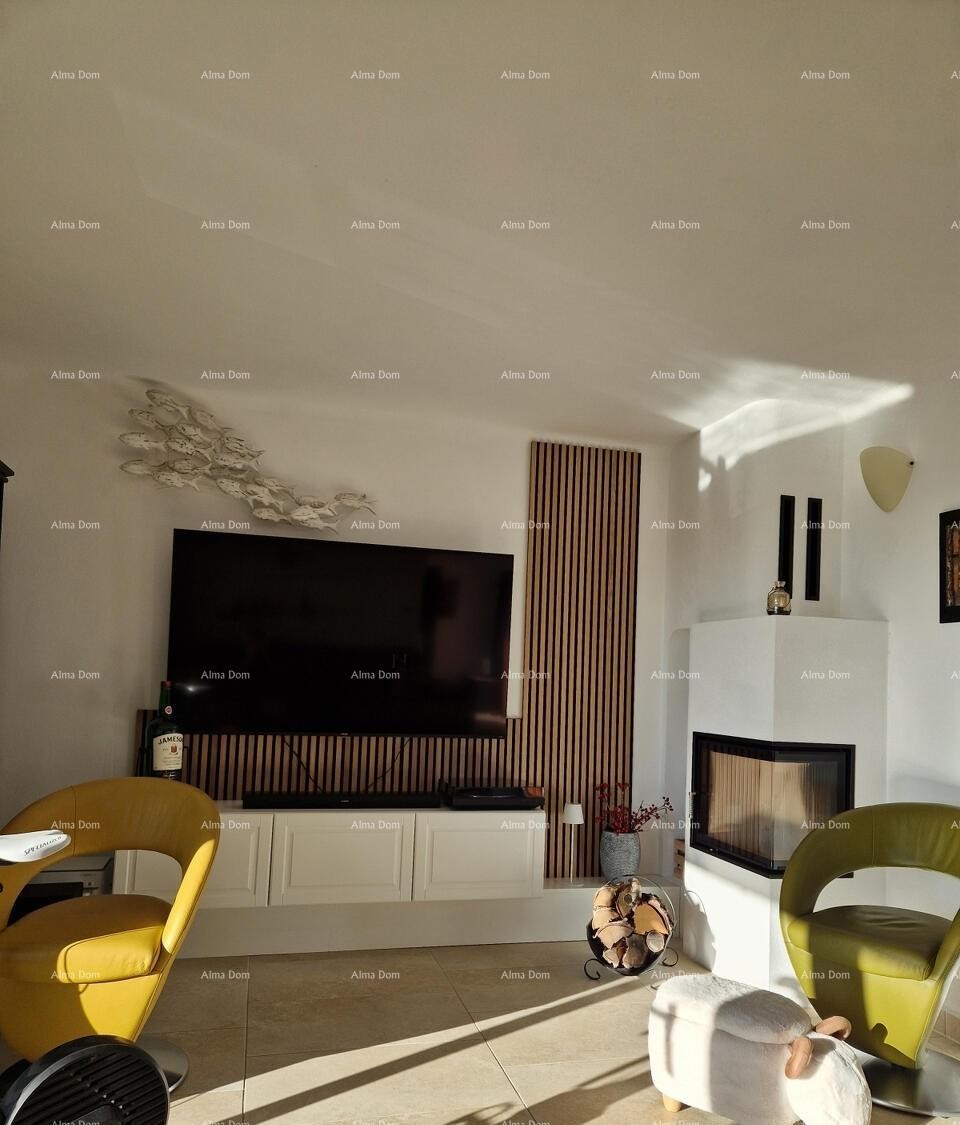 BUJE – House with a Pool and Panoramic View 2