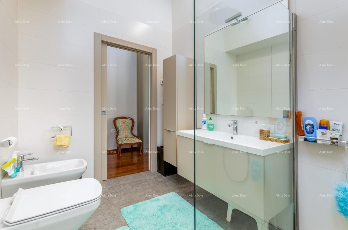 FAŽANA - Samostojeća vila premium klase, sa bazenom, liftom / 100 m od Aleje maslina. 26