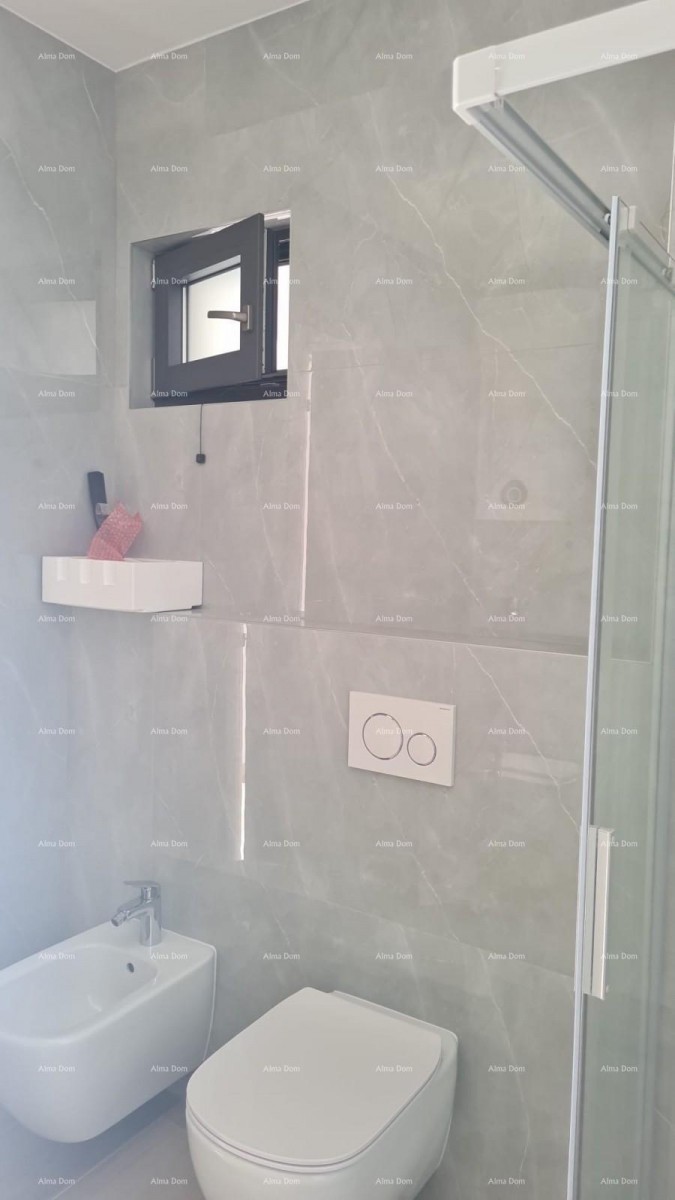 Modern apartment in block A with a garden and parking space, close to Umag! 12