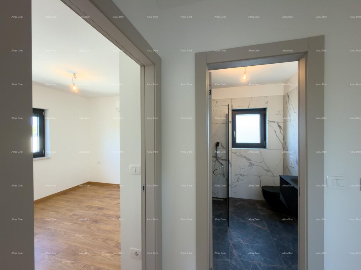 Новая постройка в отличном месте. 22