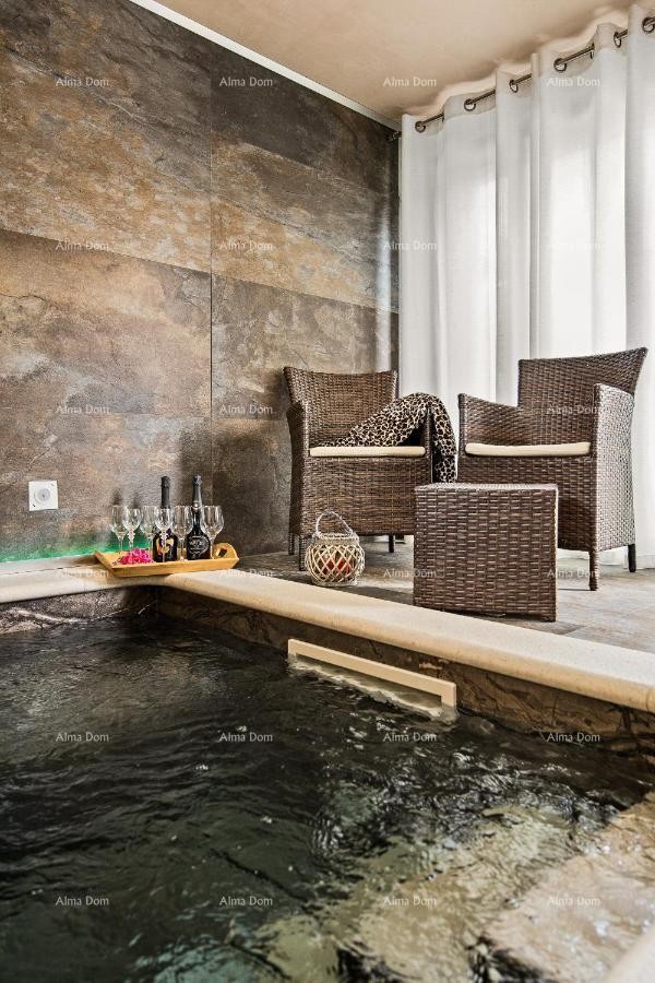 Продаем прекрасную виллу в Ровине. 15