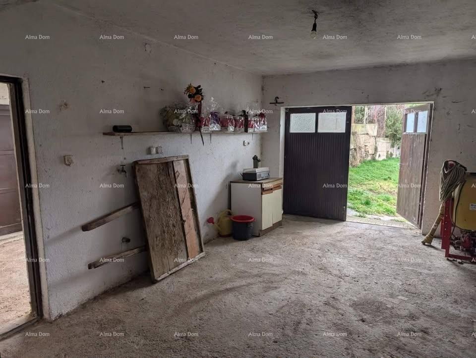 Prodaja samostojeće kuće s okućnicom i vrtom - Pazin 14