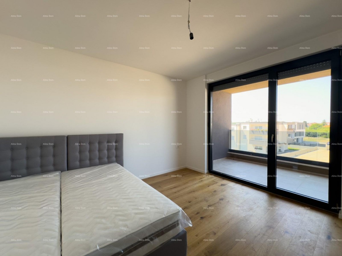 Spacious apartment in Pula with three bedrooms and modern amenities near the city center 16