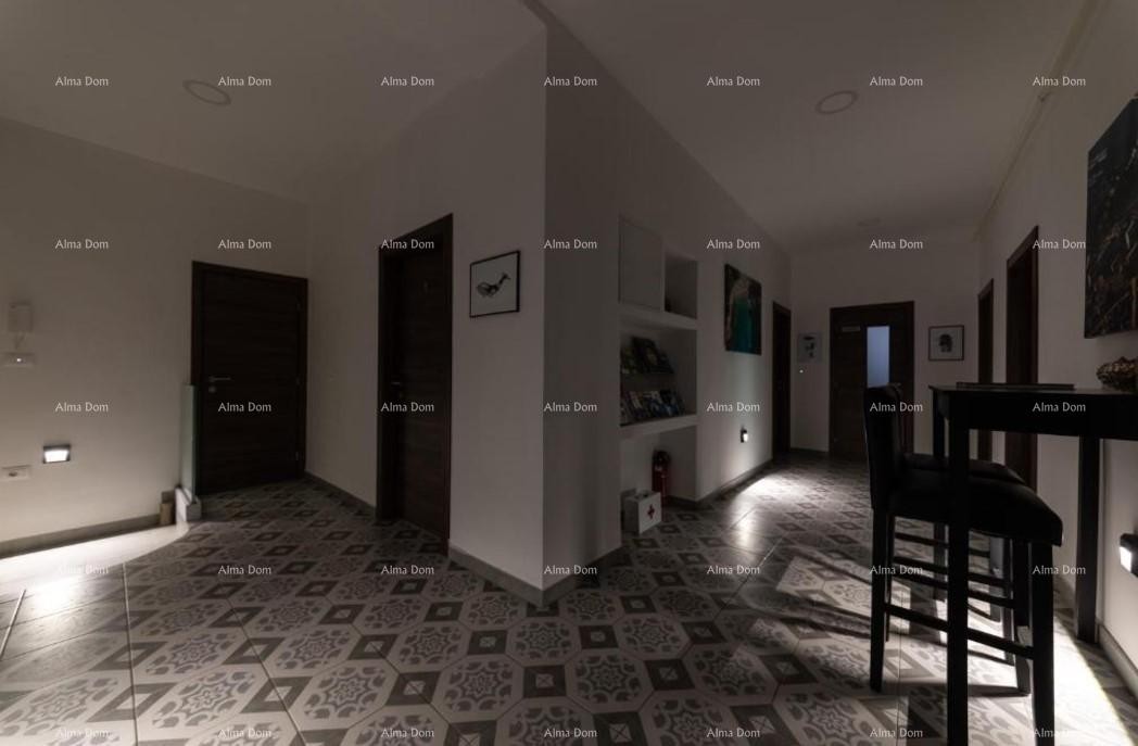 Na prodaju stan, površine 107,14 m², Pula 13