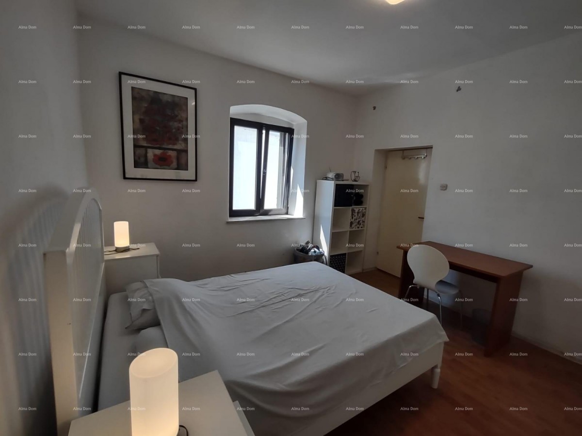 PULA - hiša na odlični lokaciji (2 ločena prostora) 11