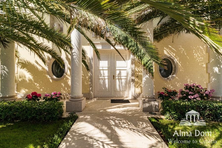 Umago,villa prima filla al mare! 8