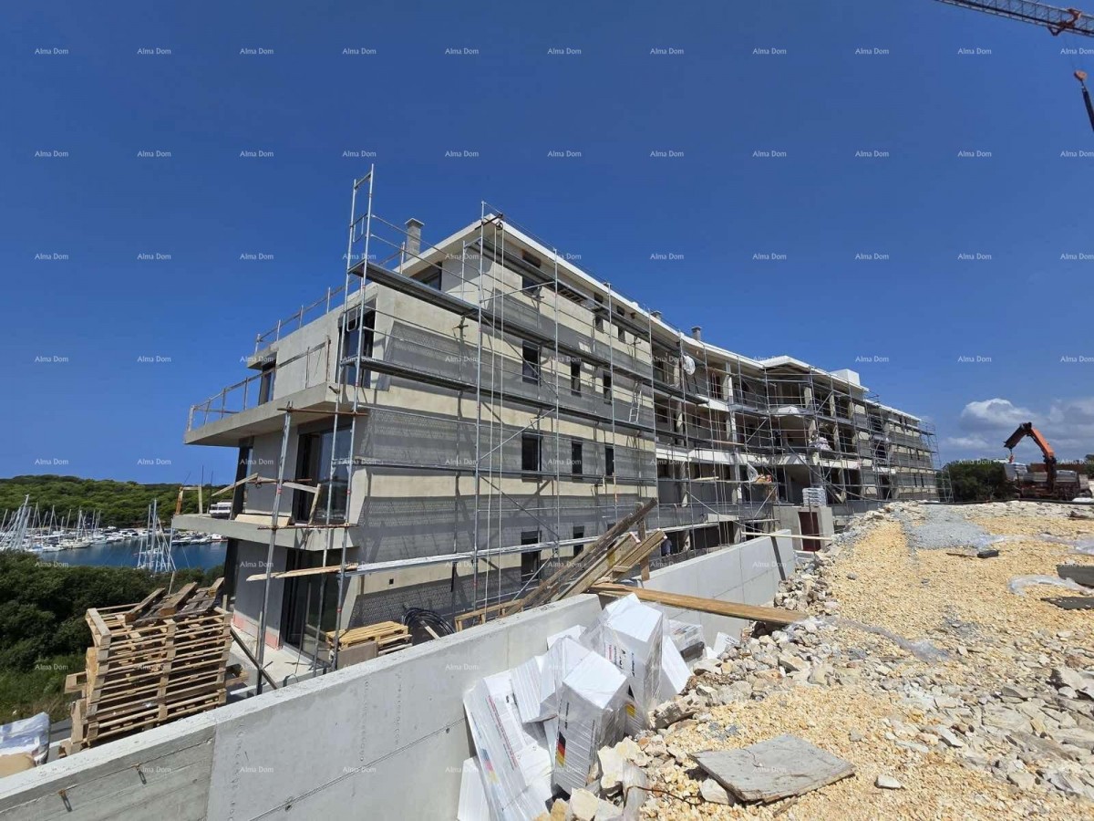 Prodaja modernih stanova u eksluzivnoj zgradi sa pogledom na marinu, Pula!B4 24