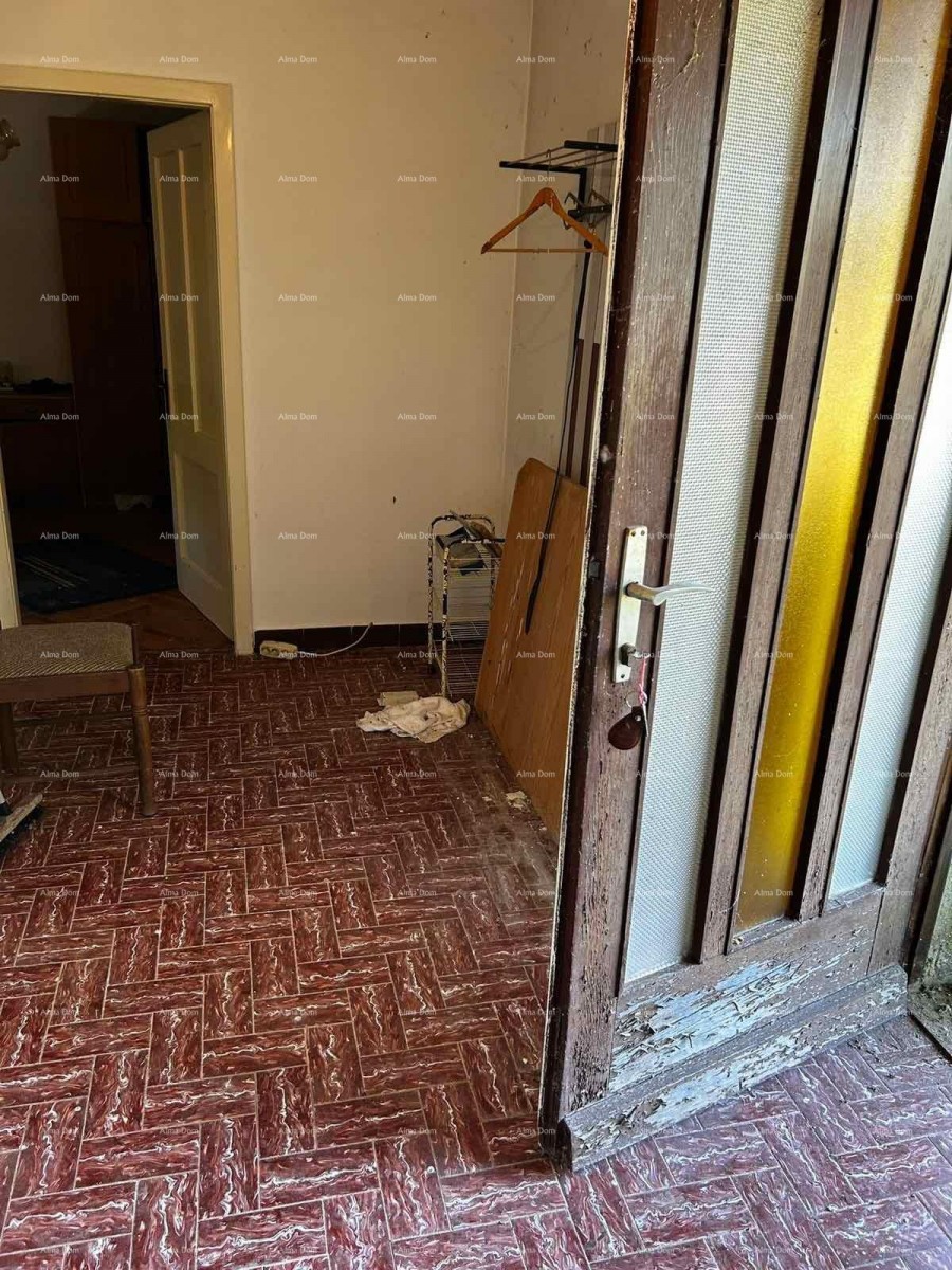 Prodaja kuće sa  stajom i zemljištem u blizini Barbana! 14