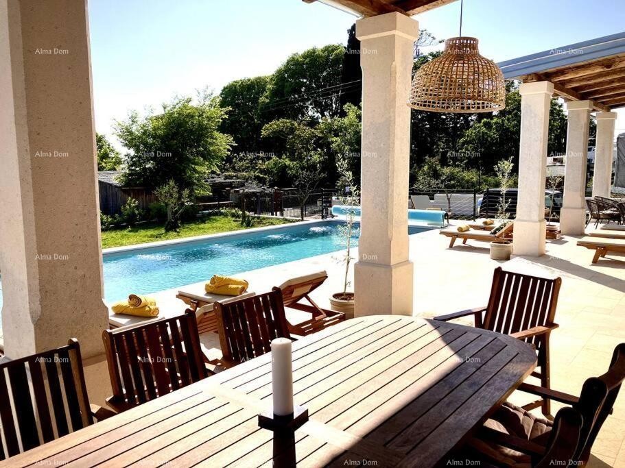 Prodamo lepo in moderno hišo, Poreč 6