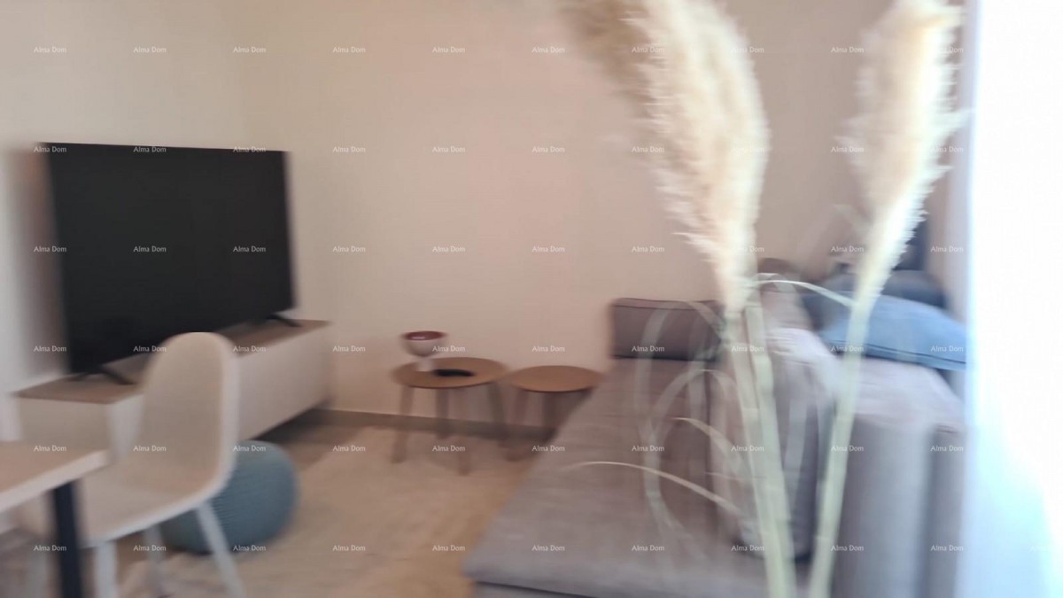 Moderen apartma v bloku E, s parkirnim mestom in shrambo v bližini Umaga! 18