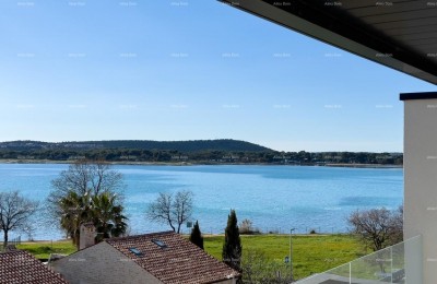 Apartments for sale in a top-quality new building in a top location with a view of the sea, Pošesi, Medulin!