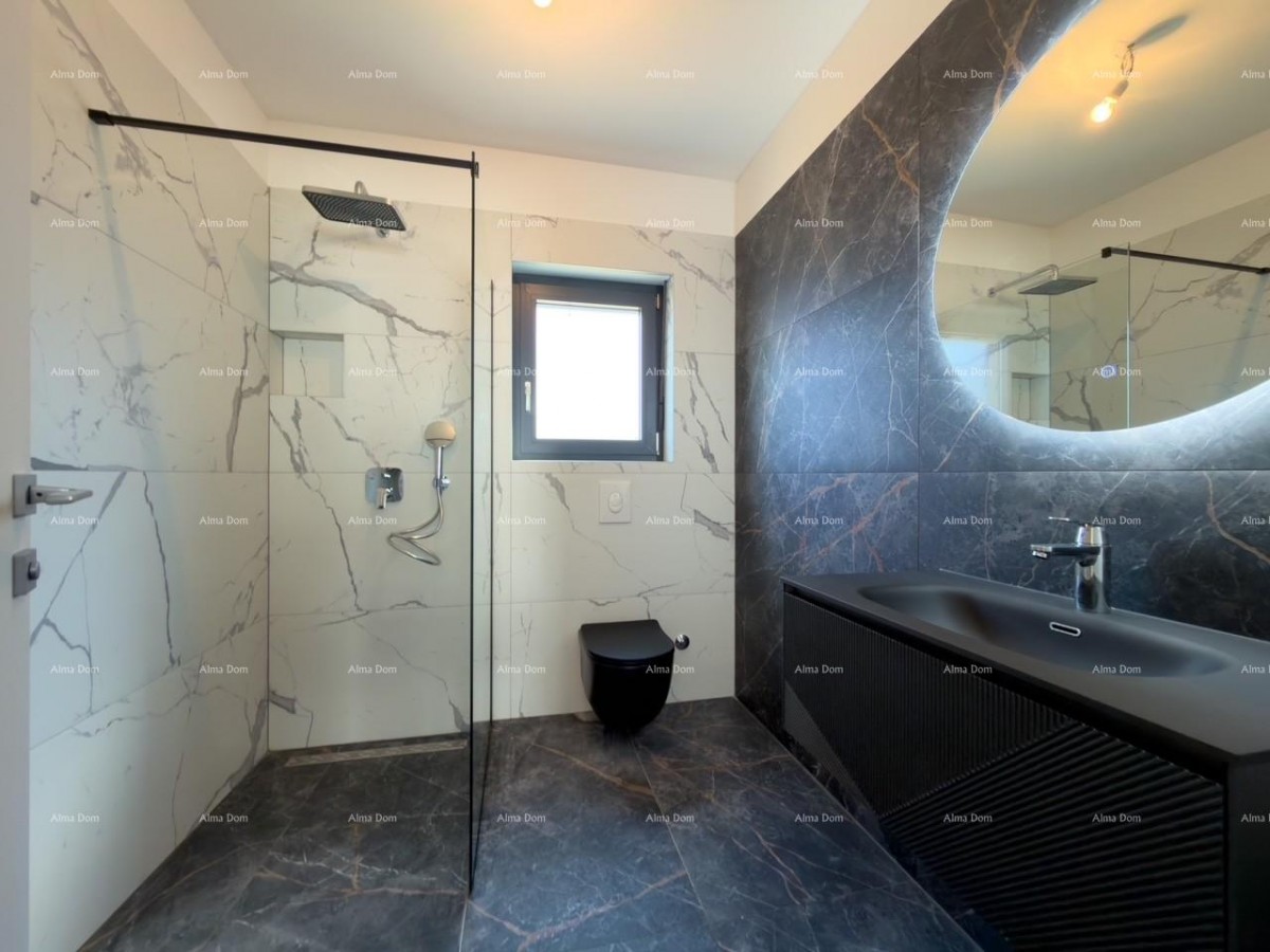 Prizemlje sa velikim vrtom! 14