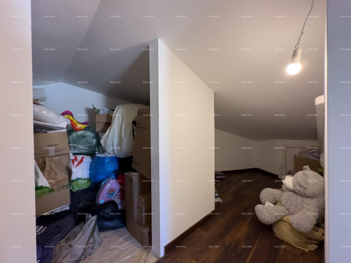 We are selling an apartment with a sea view! 36