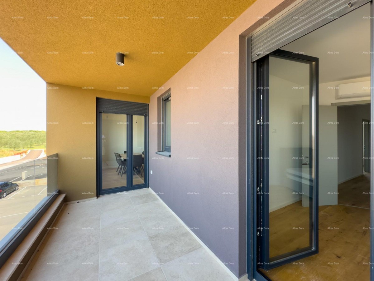 Spacious apartment in Pula with three bedrooms and modern amenities near the city center 19