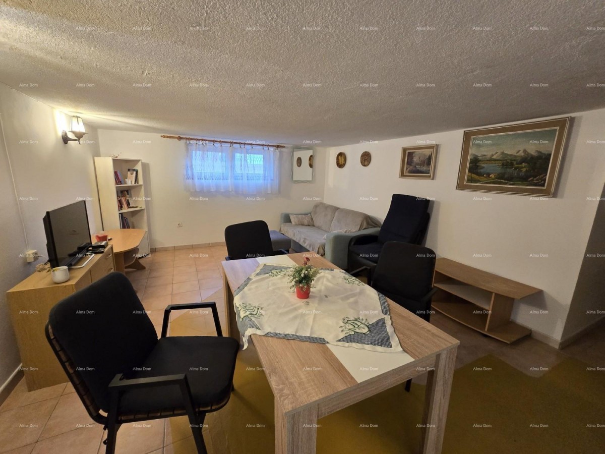NOVIGRAD - Prodaja dveh stanovanj v družinski hiši 6