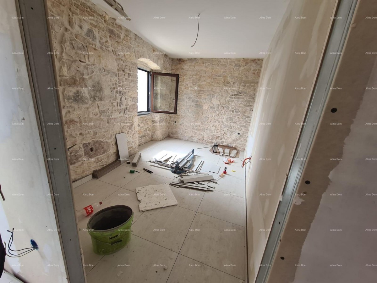 Продается дом с погребом в стадии ремонта, КРНИЦА! 20