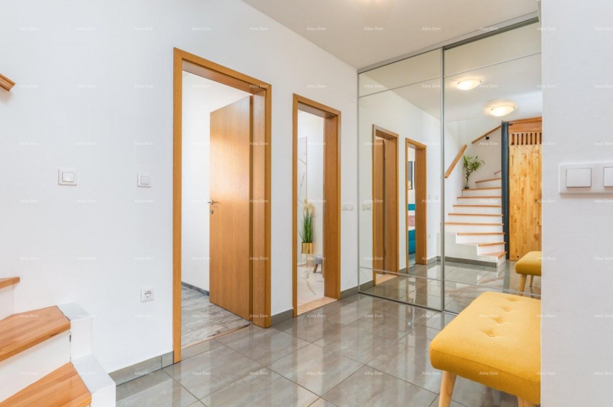 Valbandon, two-story apartment near the sea 8
