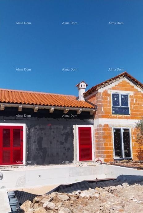 Vodnjan. House under construction with pool and Svetvinčenat, land with building permit! 1