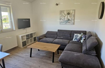 VALBANDON – Popolnoma opremljen trisobni stan z balkonom, 1,2 km od morja