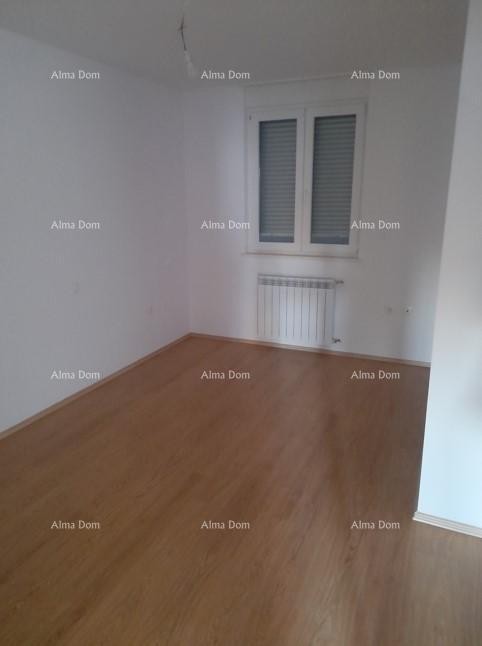 Prime location! Apartment for sale with a garage parking space in close proximity to the city center, Pula! 3