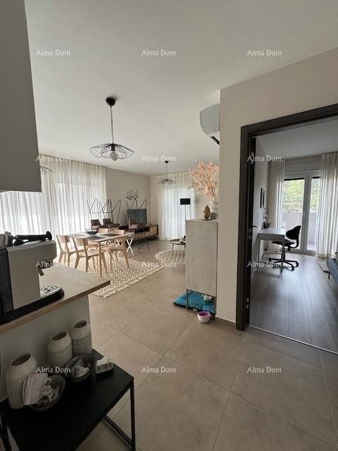 Excellent location, close to the sea, beach, Max City 18