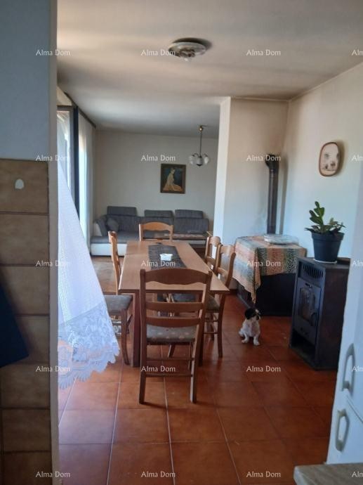Fažana, Spacious Apartment with Garden, Garage, and Basement – 600 m from the Sea and Center 1