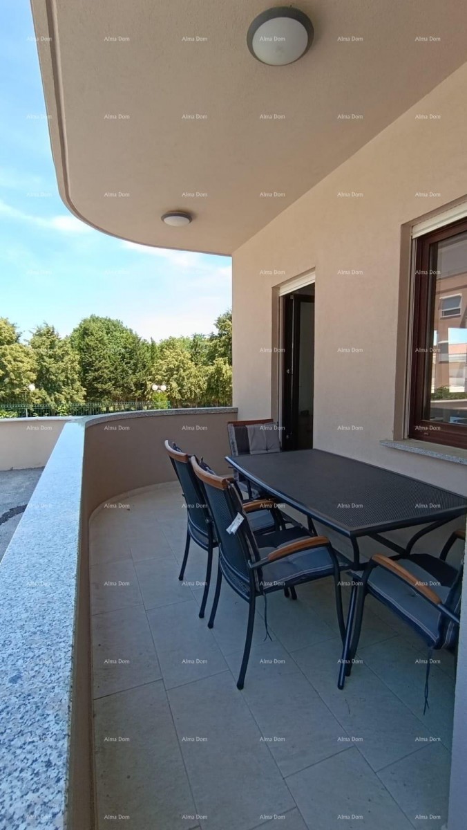 Appartamento con terrazza, posto auto e piscina comune – Premantura 23