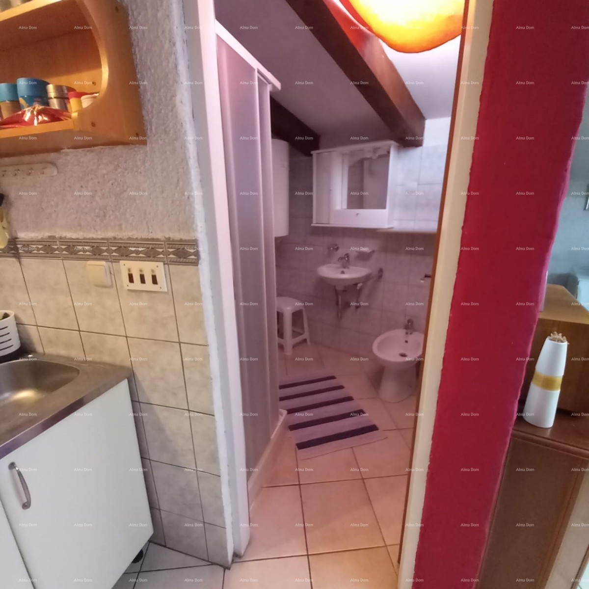 Prostrana hiša v Marčani s tremi nadstropji in vrtom - prodaja. 16