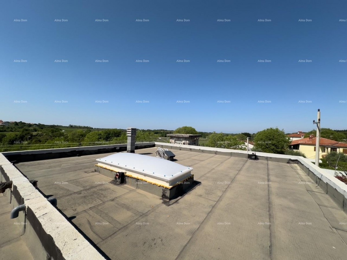 Umag- For sale: semi-detached house in rough construction phase. 28