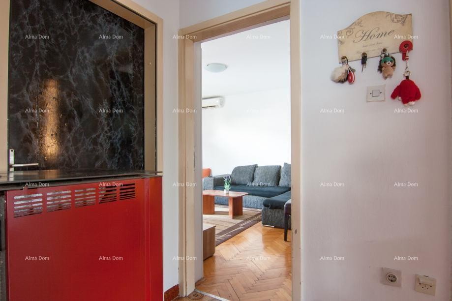 PULA - stan na atraktivnoj lokaciji nedaleko Marine Verude 11