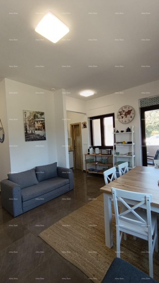 Appartamento con terrazza, posto auto e piscina comune – Premantura 6