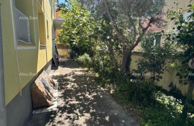 Fažana – Kuća s 3 stambene jedinice, 200 m od mora