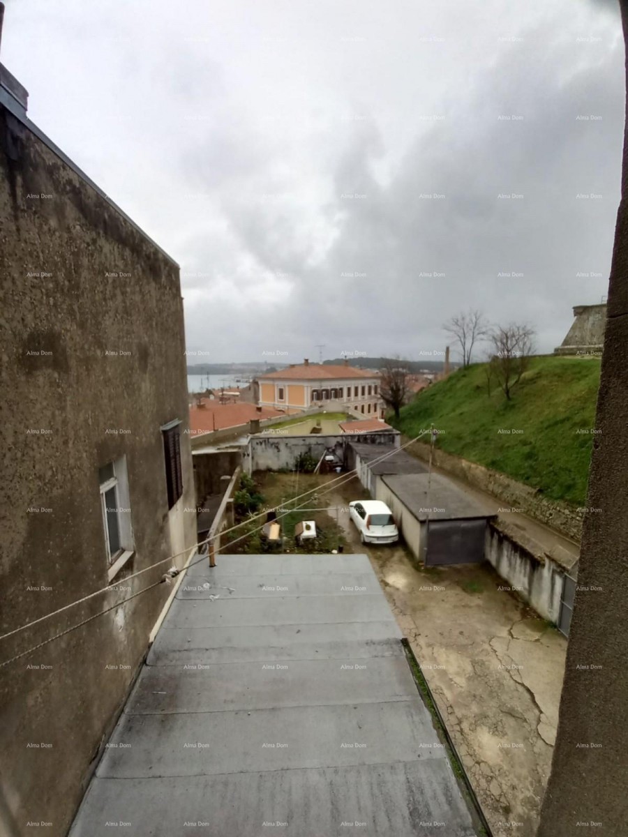 Продается квартира в Пуле, центр! Kaštel. 18