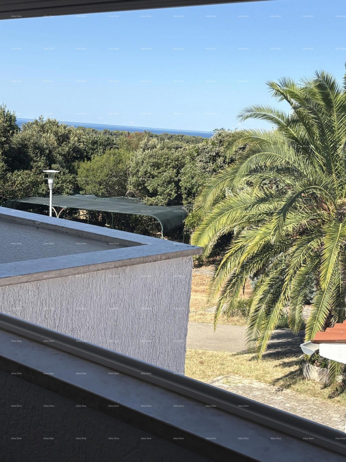 Barbariga – Apartment with Gallery and Sea View, 5 Minutes from the Beach 10