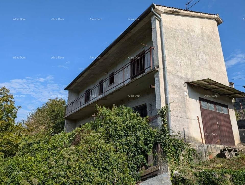 Prodaja samostojeće kuće s okućnicom i vrtom - Pazin 1