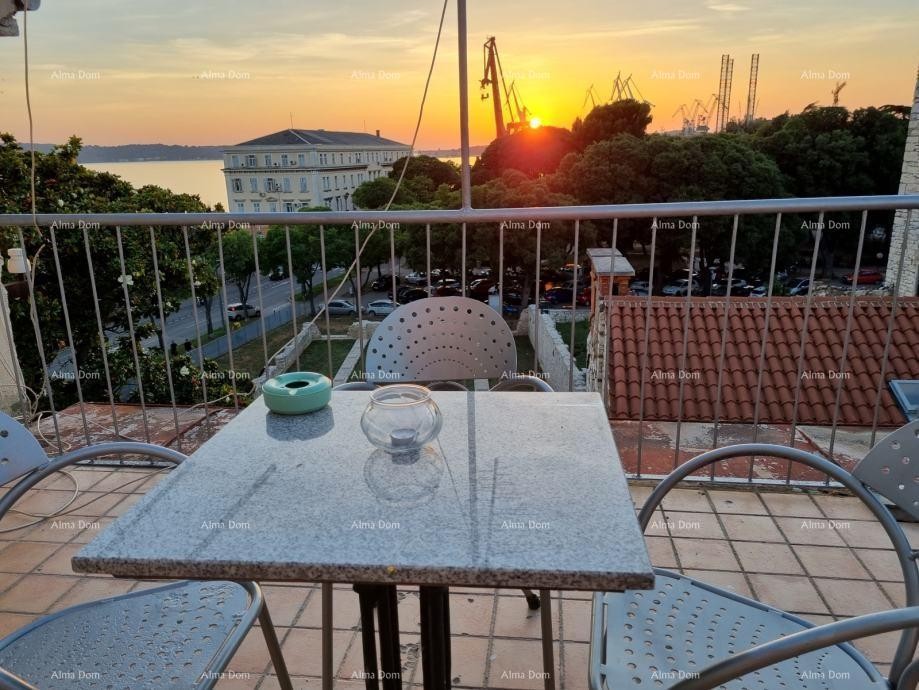 PULA STARA JEZGRA GRADA. KUĆA NA 5 MANJIH ETAŽA. 12