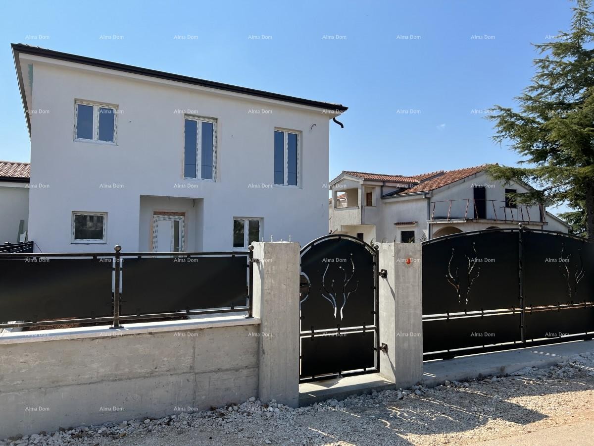 New house with a pool, modernly furnished. 7 km to the center of Poreč. 1