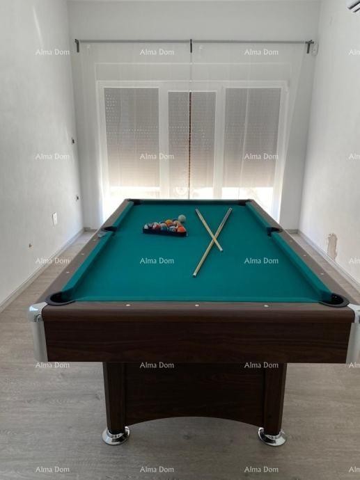 For sale: House, 200 m²,  Raša 7