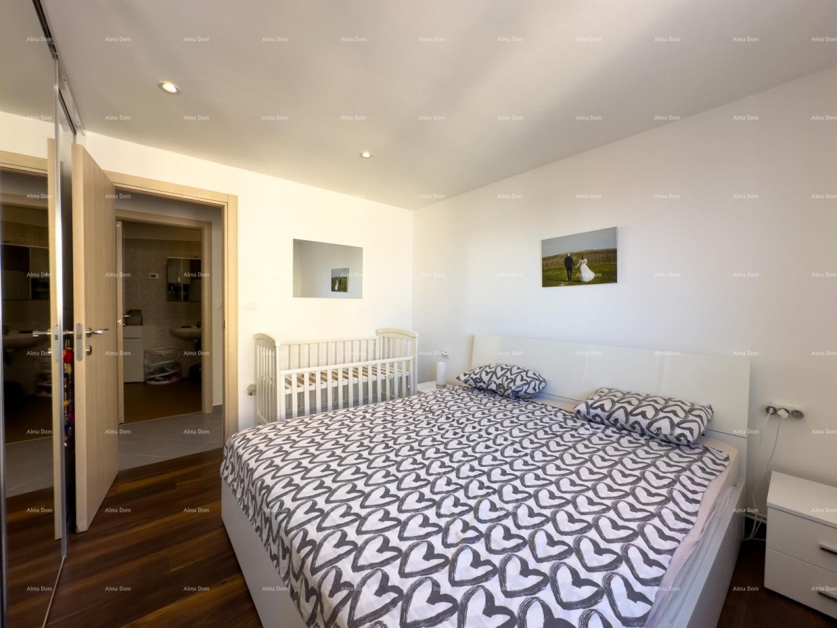 We are selling an apartment with a sea view! 10