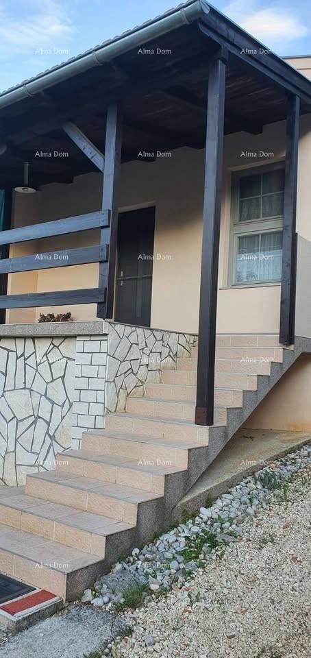 Kuća s terasom – Kavran 3