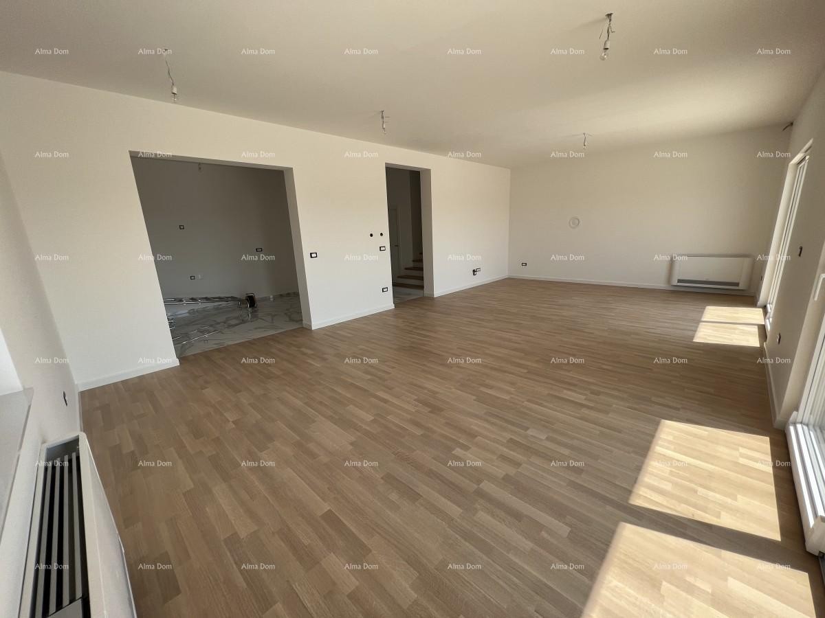 New house with a pool, modernly furnished. 7 km to the center of Poreč. 8