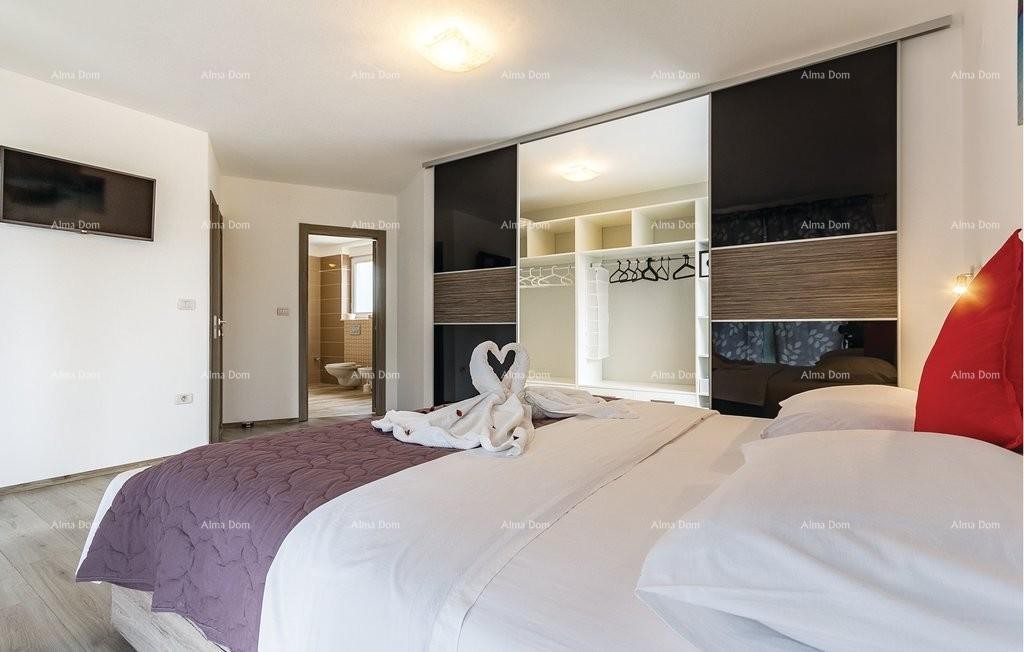 Beautiful villa for sale, Šišan! 9