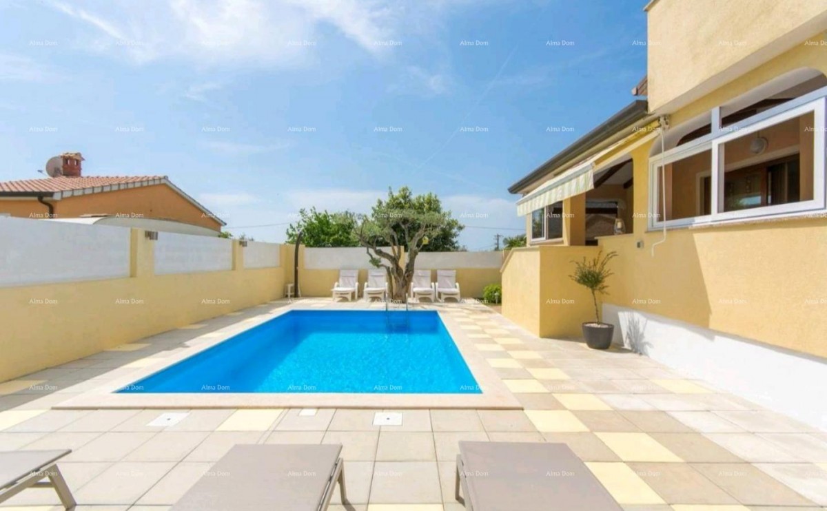 Casa con piscina a Poreč! 3