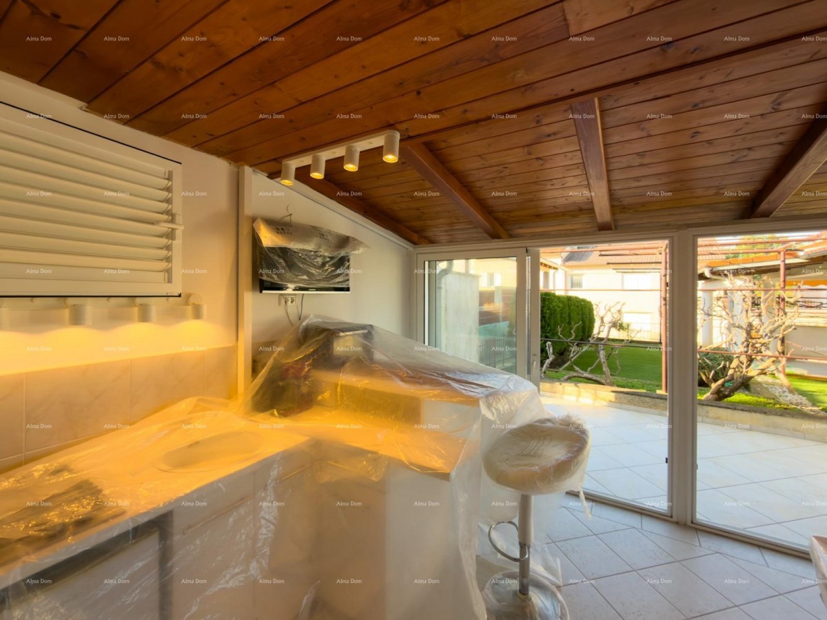 Pula – Casa con due unità abitative, a 50 m dal mare 39