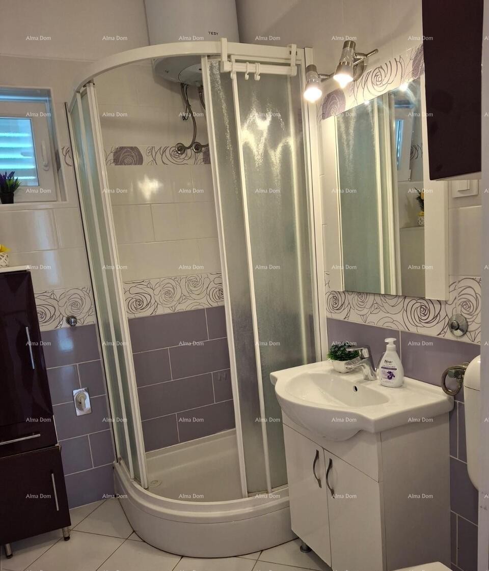 Casa con vista mare a Ravni 12